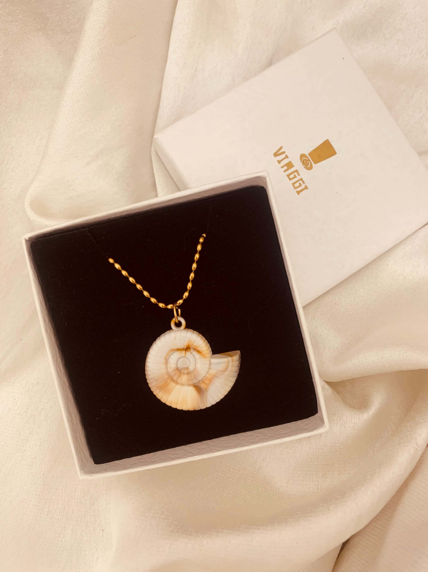 Best Seller Concha Linda Necklace