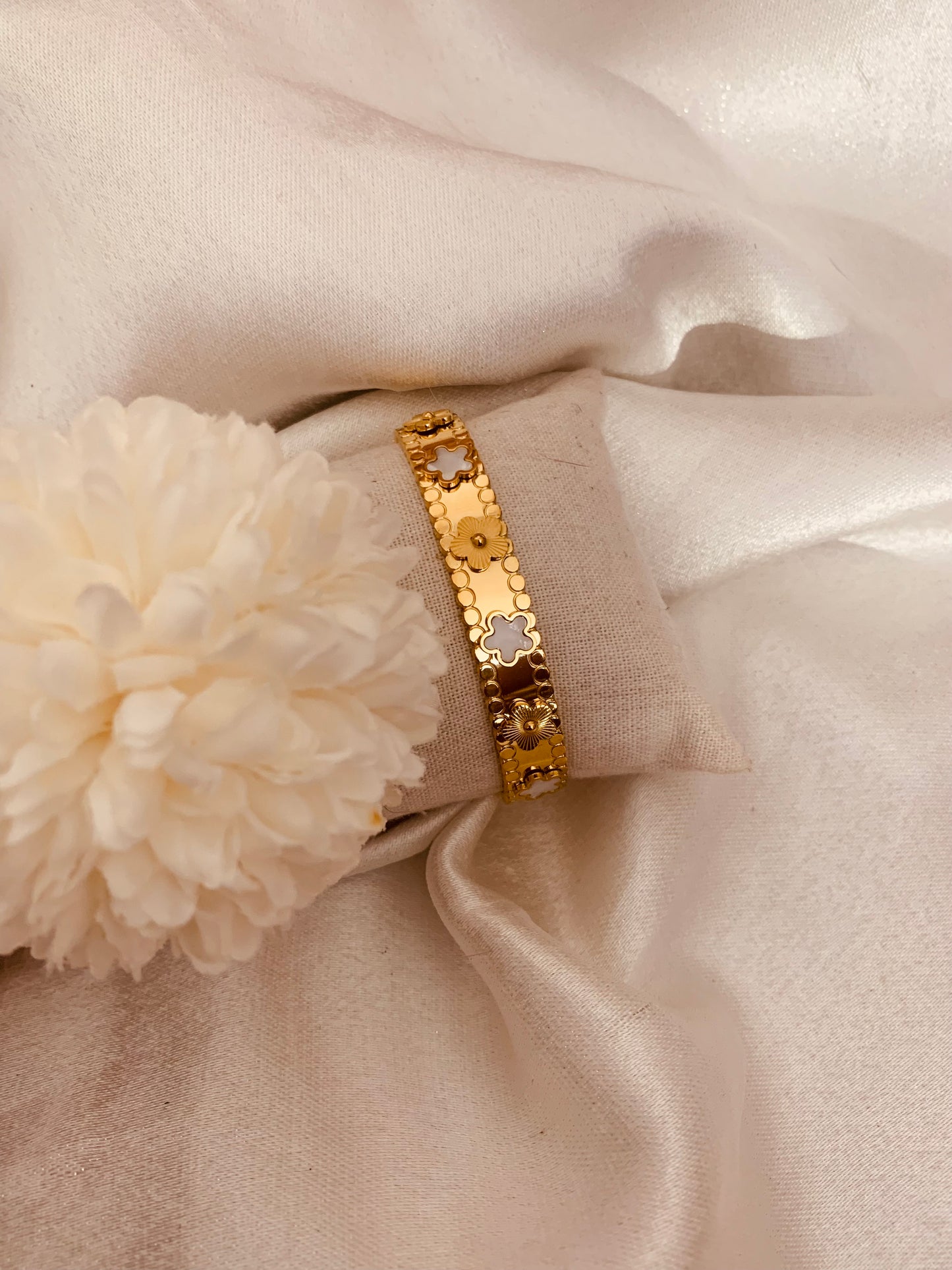 Van ViGi Bangle New
