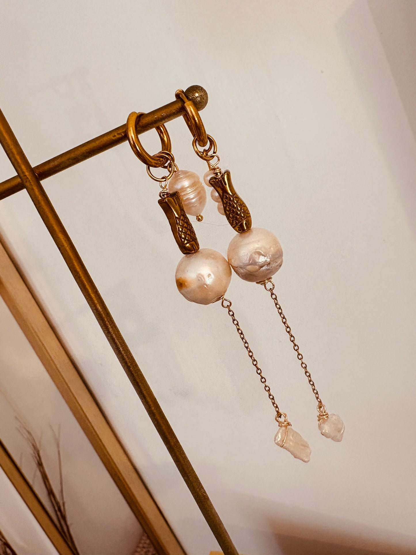 Gold Fish Hema Earring New