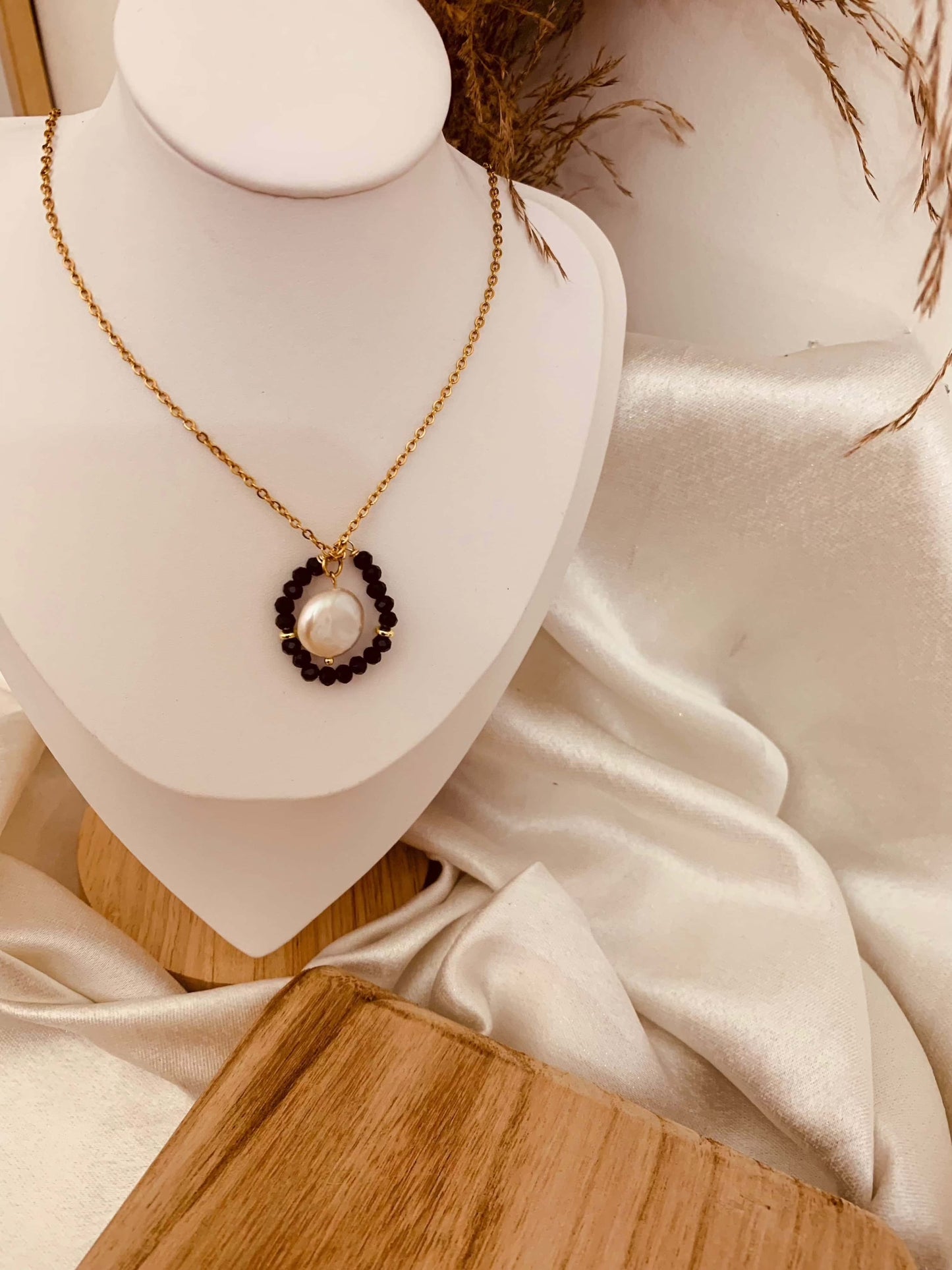 Moon Black Necklace