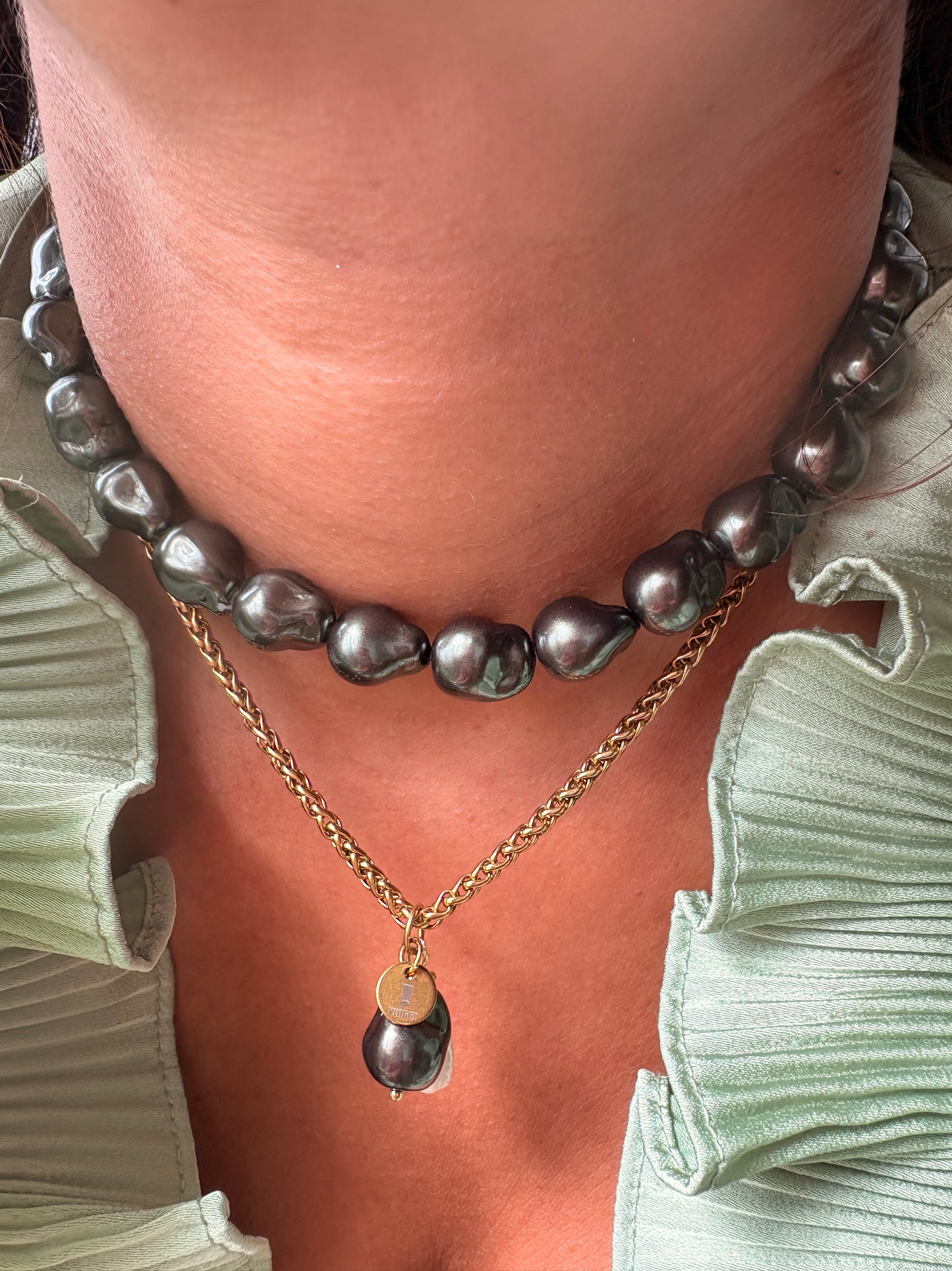 Brilla Black Necklace