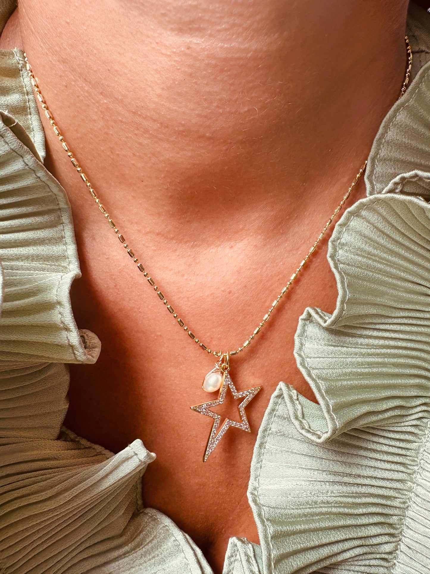 Brilla Star Necklace