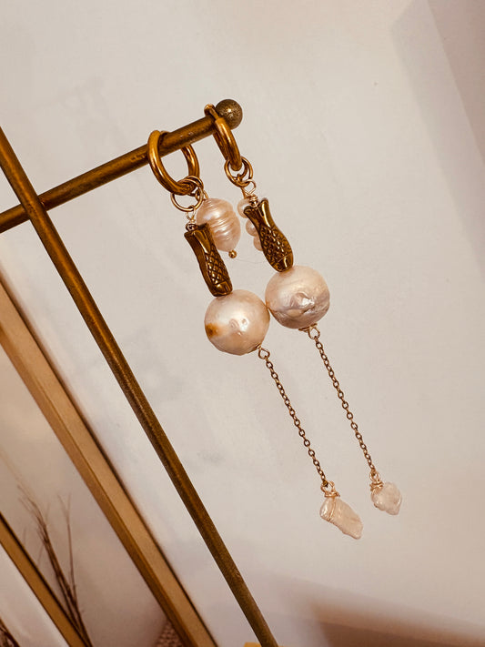 Gold Fish Hema Earring New