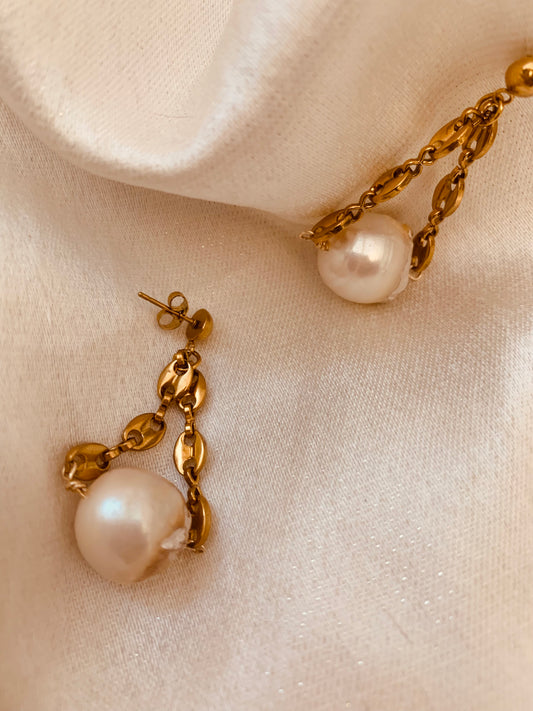 Pezzie Dream Earring